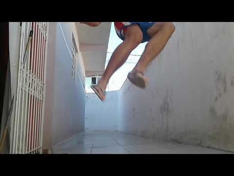 MC LUCAS DA VG DANÇANDO FUNK PASSINHO DOS MALOKA.