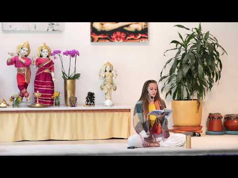 YOGA Nidra - Tiefenentspannung mit Varuni - Yoga Vidya Live  13:00 - 02.08.2021