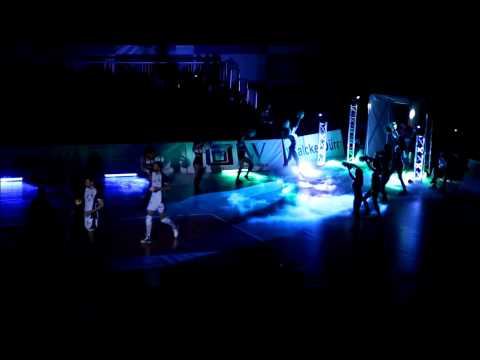 Prezentacja zawodników przed meczem PlusLigi: AZS Politechnika Warszawska - ZAKSA Kędzierzyn-koźle