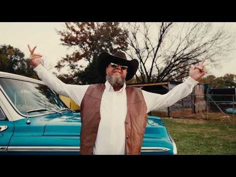 Colt Ford - The Tracks (Official Music Video)