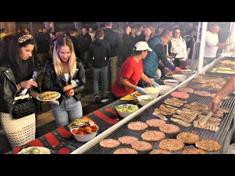 Burgers and Sausages. Street Food from Serbia @ 'Gusti di Frontiera' Fest, Gorizia, Italy