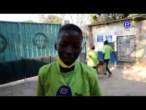 Back to school in Ngaoundéré and  dusting road problem