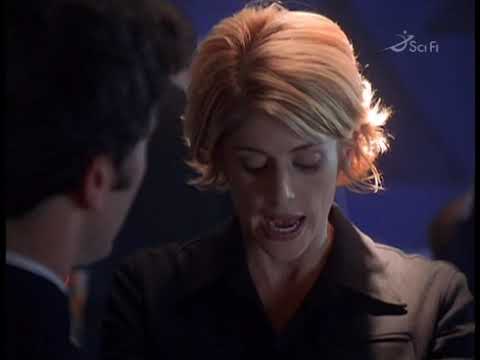 Bruce Campbell in "TimeCop" (1998) - sci fi TV Show series scene - Season 1 - Episode 9