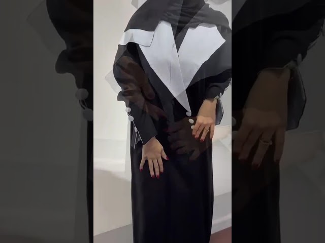 عباية العالية مع طرحتها + طرحه إضافية مجانيه