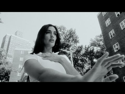 Abril Olivera - A LA SALIDA