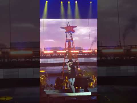 download lagu mp3 mp4 Model Soldiers Melbourne, download lagu Model Soldiers Melbourne gratis, unduh video klip Model Soldiers Melbourne