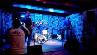 Alienanza live @ Route 66 cover Homework - Dr Feelgood