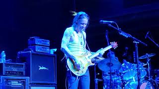 Download lagu Myles Kennedy - Love Can Only Heal - Live mp3