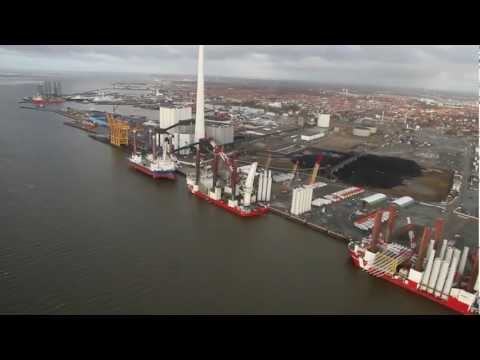 4  vindmølleinstallationsskibe på Esbjerg Havn