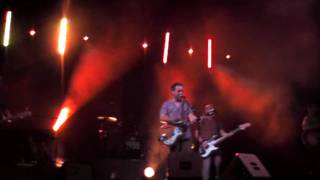 05 LOVE OF LESBIAN H.D 02.07.10 &quot;INCONDICIONAL&quot; NUEVA CANCIÓN!!! ESTRENO CORNELLÀ!!