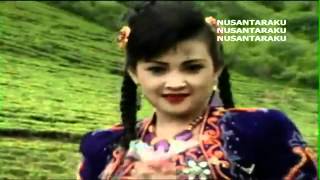 Download lagu Itje Trisnawati Bunga Dan Kumbang MTV Karaoke YouT... mp3