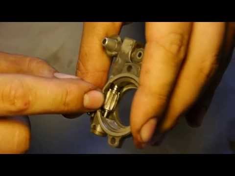 Funktion einer Ölpumpe aus einer Motorsäge Stihl Husqvarna Dolmar Chainsaw