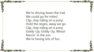 Barney - Clip Clop Riding on a Pony Lyrics