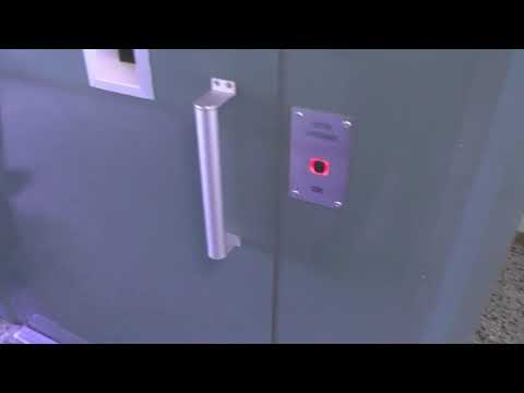 20x KONE (mod.) Hydraulic elevators @ Kyrkbacken 4-35, Solna, Sweden!