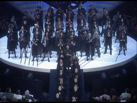 05-Antonio Banderas-Oh What a Circus