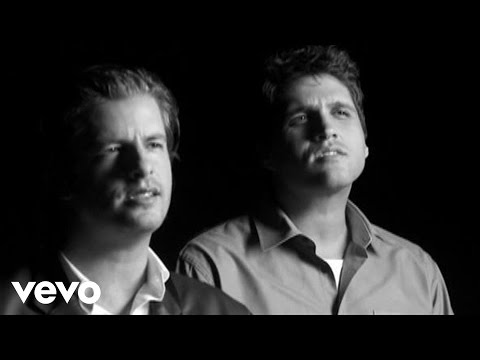 download lagu mp3 mp4 Victor Leo Recuerdos De Amor, download lagu Victor Leo Recuerdos De Amor gratis, unduh video klip Victor Leo Recuerdos De Amor