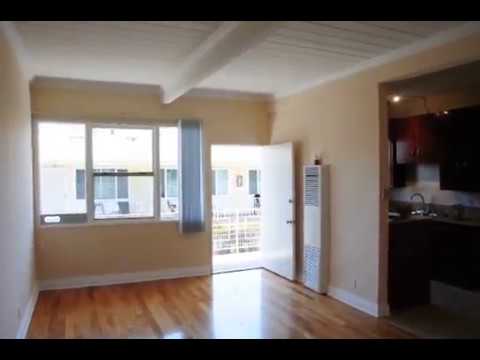 PL9000 - Charming Upper 1 Bed w/Beamed Ceilings in Prime Hollywood!