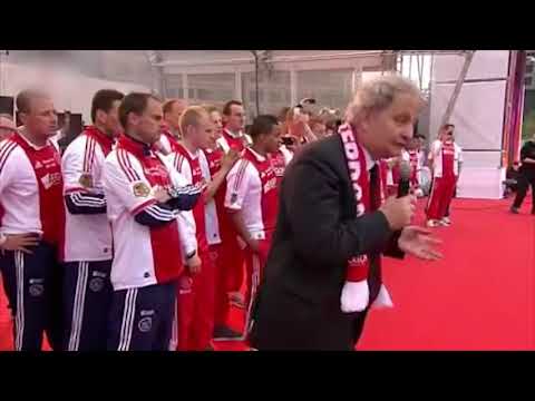 Eberhard van der Laan overleden