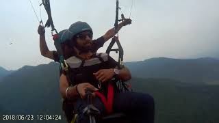 preview picture of video 'Paragliding at Bir, Himachal feat Rajeev Ranjan'