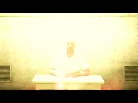 Video thumbnail for Chambre de torture
