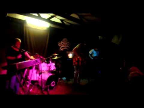 Terra Ignota - 1. 9. 2012, klub Modrá vopice: live "Už mě vezou do Bohnic"