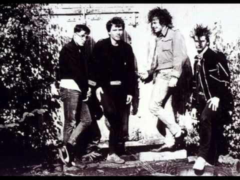 Neurotic Arseholes:  Man in the box