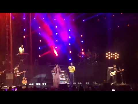 SI VOLVIERA A NACER-ESTEMAN Y LILA DOWNS-TEATRO METROPOLITAN