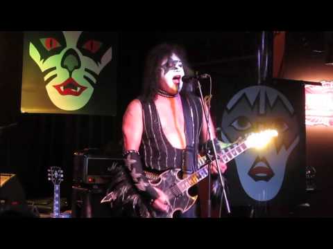 092615 KISS Alive! NYC: Tears Are Falling