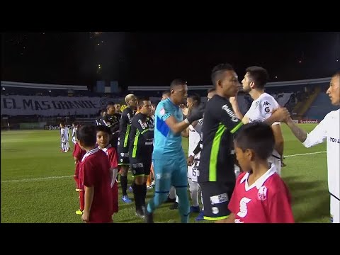 Mira las acciones de la victoria 2-1 de Comunicaci...