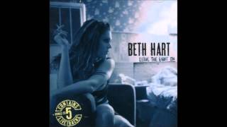 Beth Hart - Leave The Light On (Alternate Version)