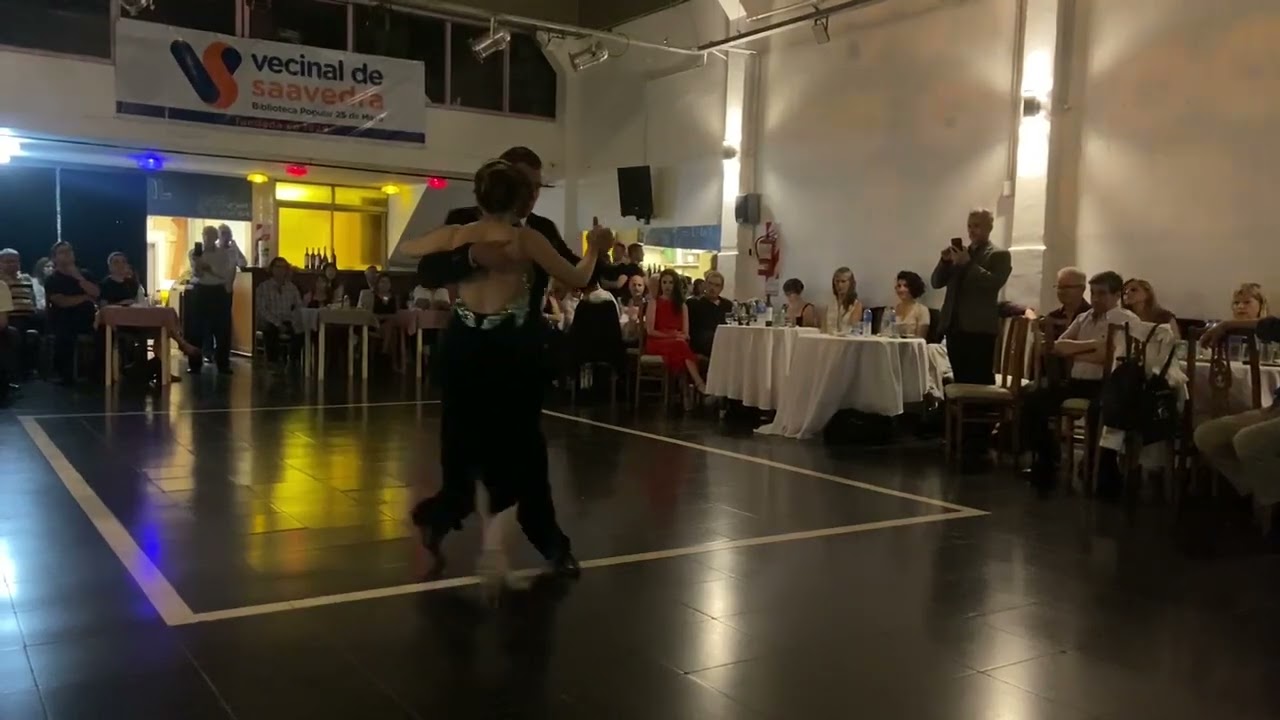 Chique - Osvaldo Pugliese - Juan Stefanides y Erika Urrutia - Floreal milonga