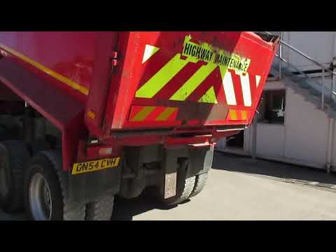 VOLVO FM12.380 8X4 STEEL BODY TIPPER REG: GN54 CVH