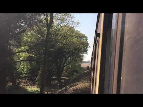 DRS 37425 ERUPTS out of Brundall Gardens | 2P17 || 2019-04-22