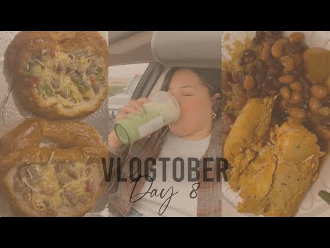 VLOGTOBER DAY 8 | Cook w/ me - Croissant Boats (Pinterest Recipe) | Brittney Giselle