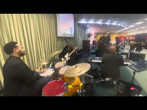 Kunjalo LFT - “ Ek wil by die Here vergader, daar waar sy kraag is”🔥