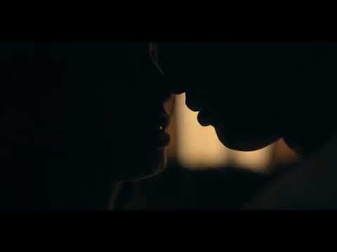 Purple Hearts / Kissing Scene — Cassie and Luke (Sofia Carson and Nicholas Galitzine)