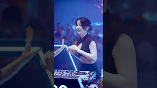 Download lagu #夜里小姐姐带你嗨 #乘客注意 #DJAh版 mp3 Download lagu #夜里小姐姐带你嗨 #乘客注意 #DJAh版 mp3