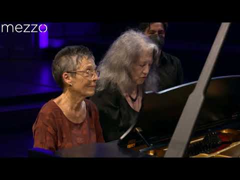 Mozart: Piano Sonata K.521 -  Martha Argerich & Maria João Pires