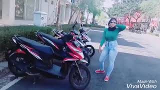 Download lagu nurfadilah goyang jilboob holiday mp3