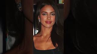 Download lagu Irina shayk🥰🥰🥰😘 mp3