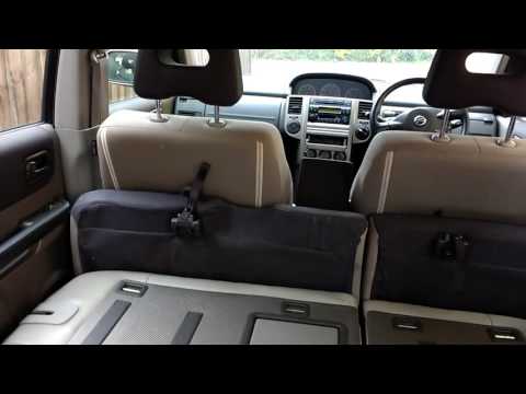 Nissan X-Trail T30 Ground clearance and interior cargo space.