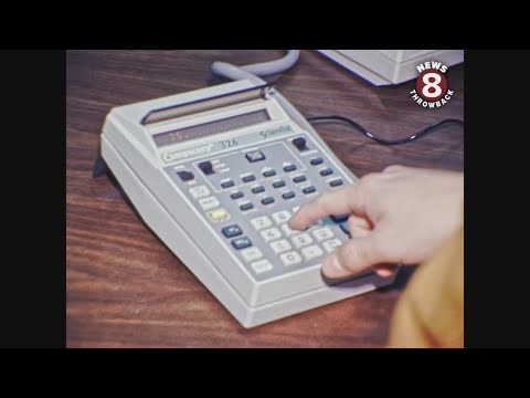 Compucorp 326 computer introduced in 1974