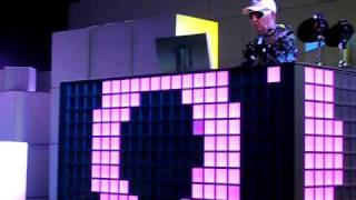 Pet Shop Boys New York City Boy with Dancing Square Heads