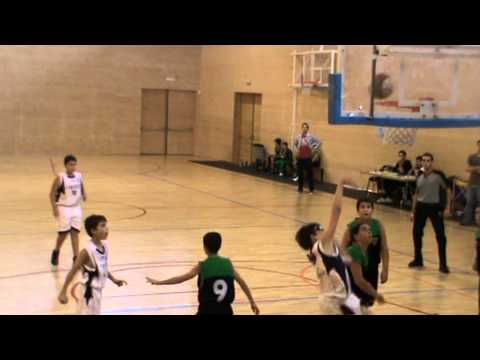 Cistella Ferran assistència Miquel al partit Mini Vermell Manresa - CB Esparreguera. Novembre 2011