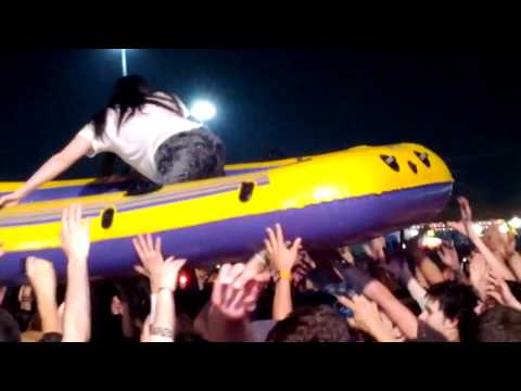 Steve Aoki @Queima das Fitas Porto 2012 - Long Jump and Crowd Surfing