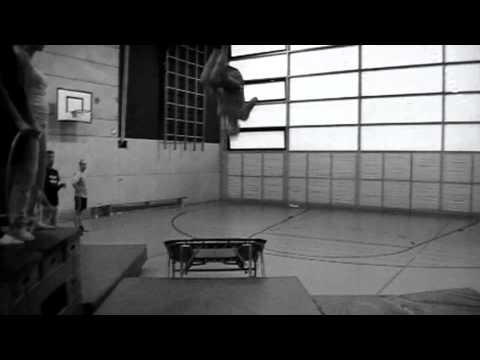 Oleg & Cahara Trampolin Training 2011 Trailer