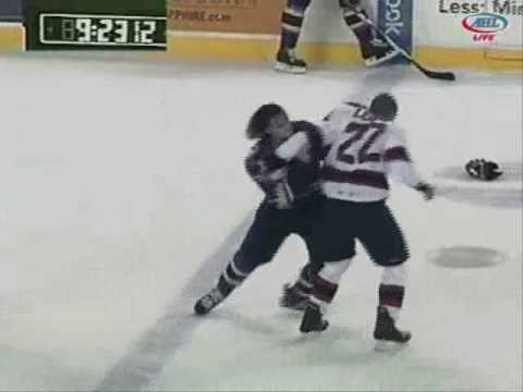 Kevin Westgarth vs Pierre-Luc Letourneau-Leblond