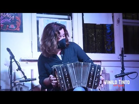 El pollo Ricardo (TANGO) - Vinilo Tinto virtual | Milagros Caliva y Nico Moretta