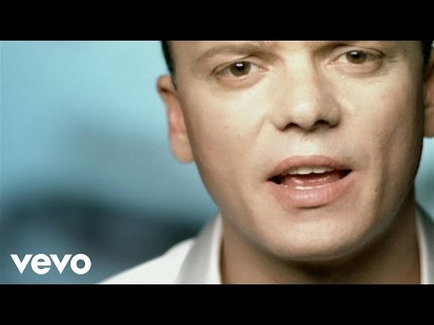 Video per il significato della canzone Un cuore malato di Gigi D'Alessio