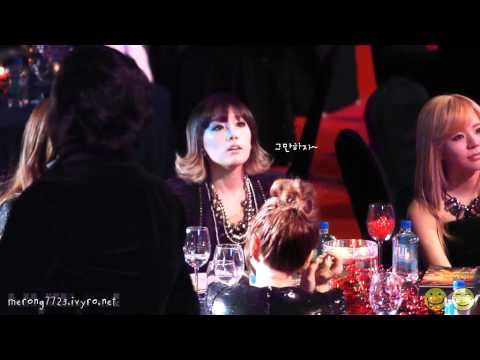 [Fancam] Taeyeon mesmerized by IU